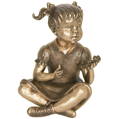 Sitting girl fully sculpted h = 23 cm, 19 x 15 cm