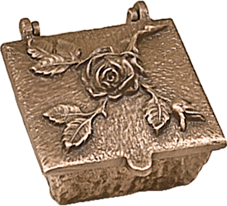 Holy water font with rose 7 x 11 x 11 cm