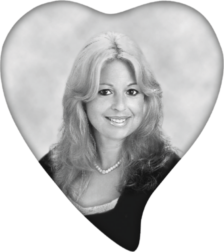 Fotoceramic in shape of a heart, rounded, black and white 6 x 7 cm